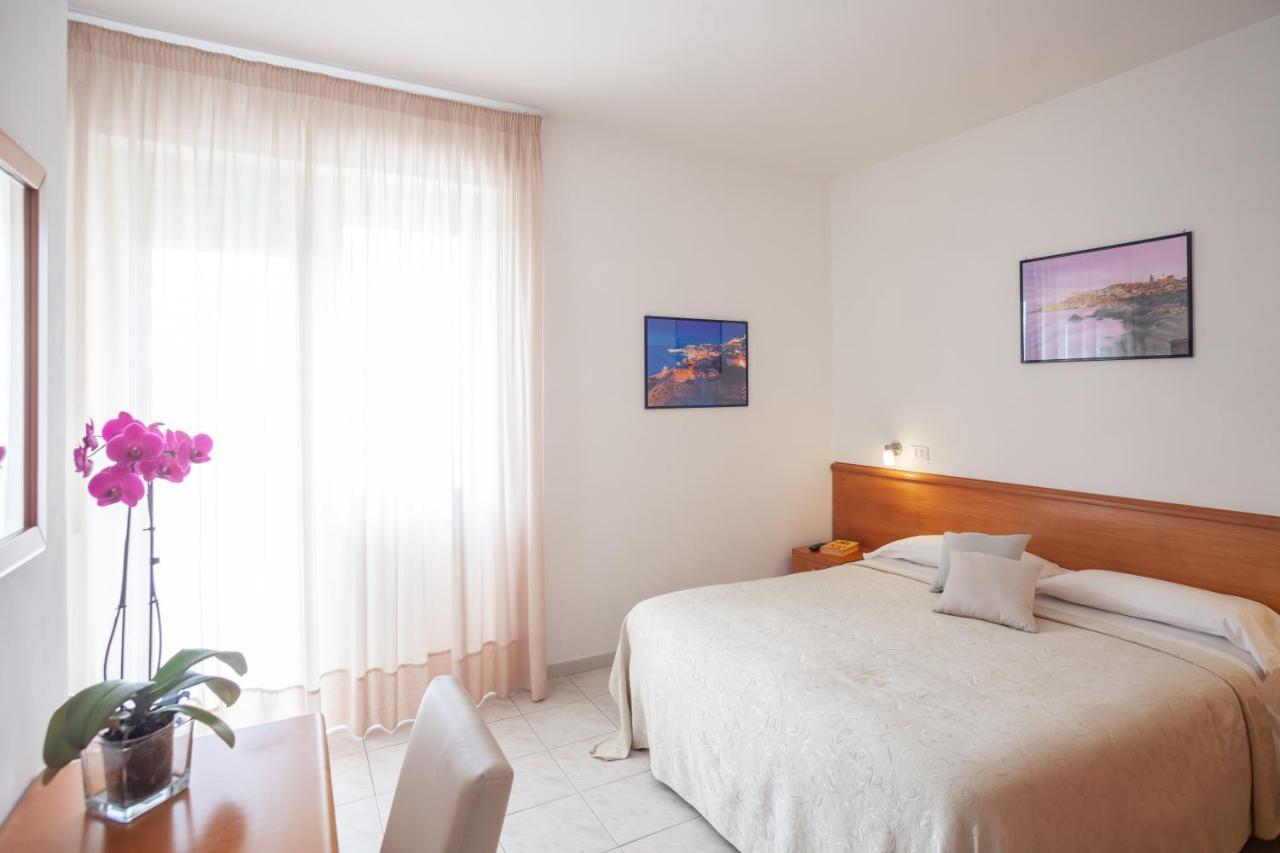 Hotel Viola Gaeta Exteriér fotografie
