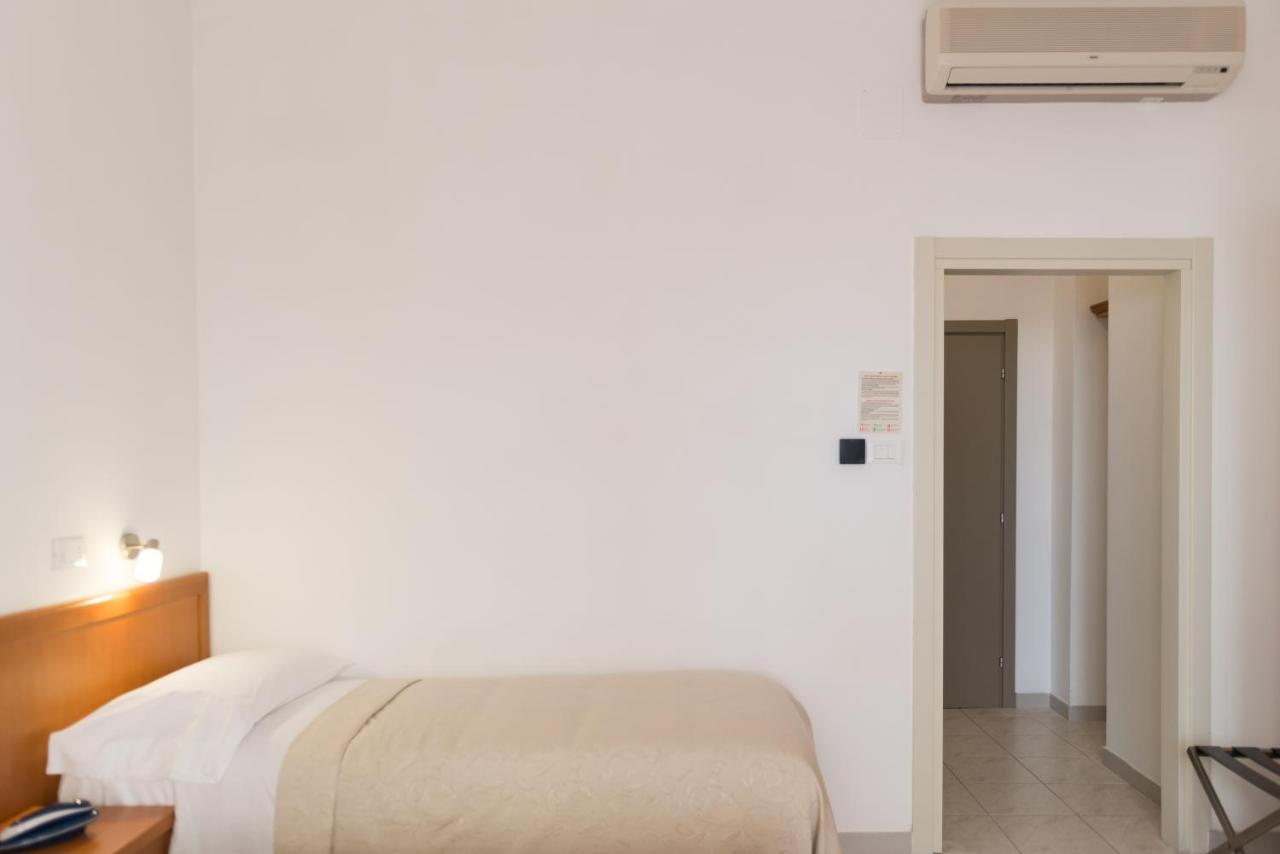 Hotel Viola Gaeta Exteriér fotografie