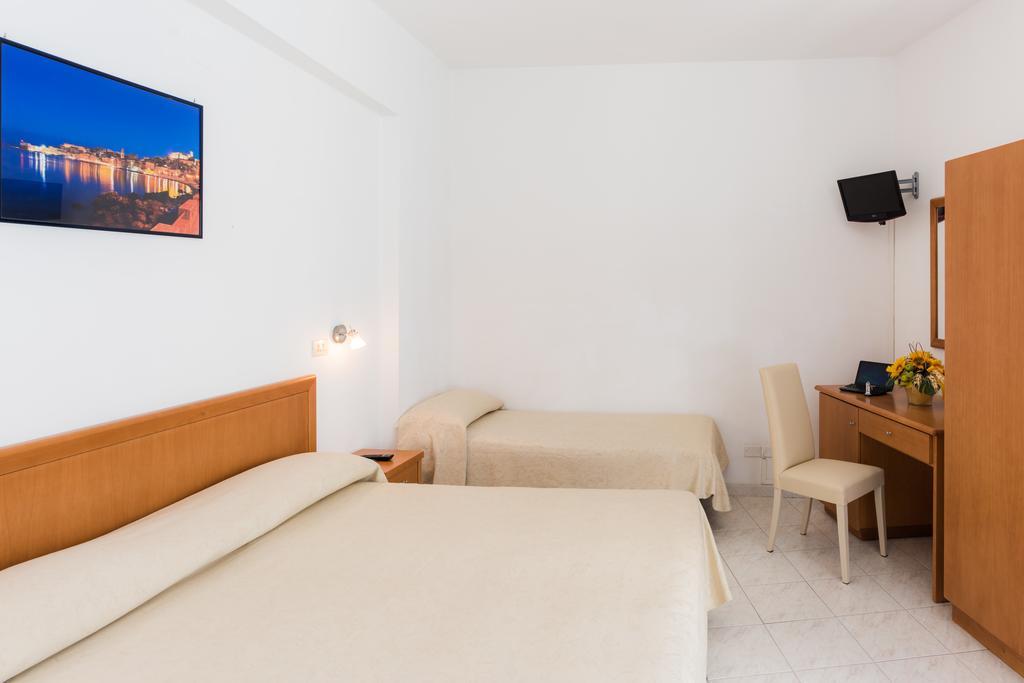 Hotel Viola Gaeta Exteriér fotografie